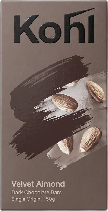 Kohl Velvet Almond Smudge bar, 150 g: flat sleeve with a painted silver smudge window